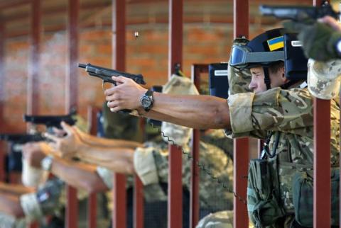 Verkhovna Rada allows American and Canadian solders to enter Ukraine