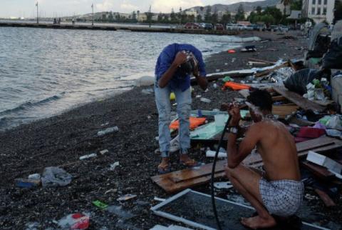 Nearly 3.5 thousand people die crossing sea to reach Europe