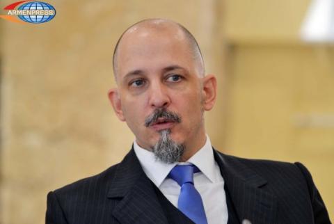 Alter ego: Ambassador of Argentina to Armenia adores Armenian carpets and lavash