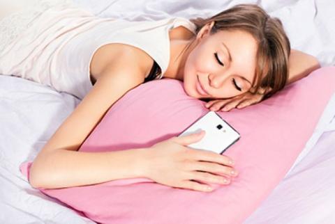 Experts claim gadgets should be equipped with a filter that can be used at night