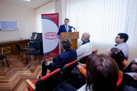 Արմեն Մուրադյանն առաջարկում է ընդհանուր պայքար մղել քաղցկեղի դեմ