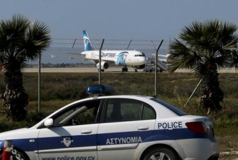 At least 10 US and 8 British citizens aboard hijacked EgyptAir plane