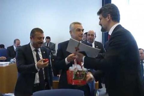 Garo Paylan gives Easter eggs to Turkish MPs