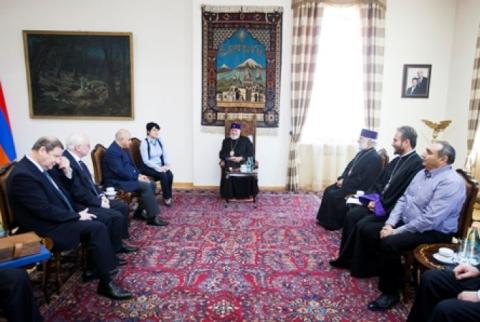 Գարեգին Բ կաթողիկոսն ընդունել է Արդյունաբերողների և գործարարների միջազգային կոնգրեսի խորհրդի նախագահության անդամներին