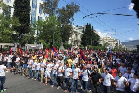 Armenians in Greece protest in front of Turkish and Azerbaijani Embassies