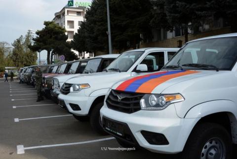 Armenians of Russia transfer 16 “UAZ” vehicles to NKR Defense Army