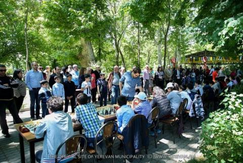 Լևոն Արոնյանը, Գաբրիել Սարգսյանն ու Զավեն Անդրիասյանը շախմատի համաժամանակյա սեանս են անցկացրել 