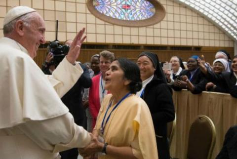 Pope Francis Says Panel Will Study Whether Women May Serve as Deacons