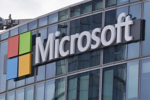 Facebook and Microsoft build giant cable under sea