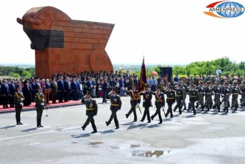 Those who stand behind “May 28” could only dream about such regular army and generation