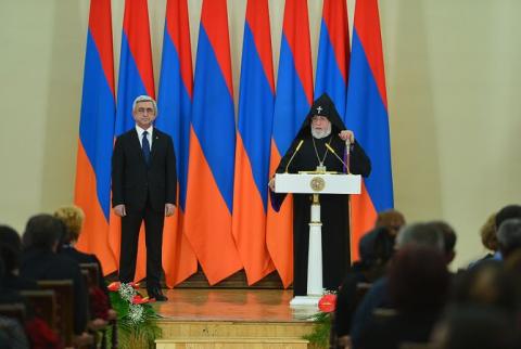 У нас есть долг перед нашими героями, пожертвовавшими свои жизни во имя свободы нашей родины и установления мира - усиление нашей страны и укрепление нашей государственности – Гарегин Второй