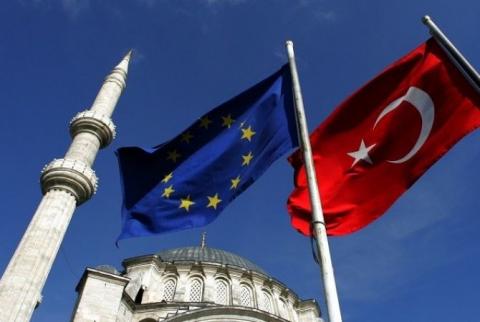 اعتماد عقوبة الإعدام من قبل تركيا ينهي محادثاتها للدخول في الاتحاد الأوروبي-المتحدثة باسم الوزارة الخارجية الألمانية-