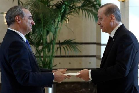 سفير إسرائيل يقدّم أوراق اعتماده للرئيس التركي إردوغان 