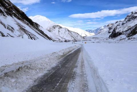 Stepantsminda – Lars highway open for passenger vehicles