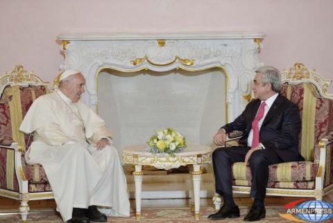 President Sargsyan sends congratulatory message to Pope Francis  