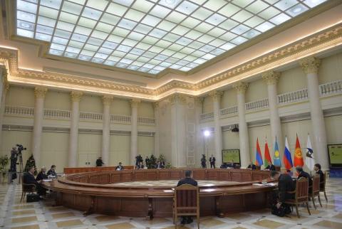 Launching FTA talks with a number of countries approved by EAEU