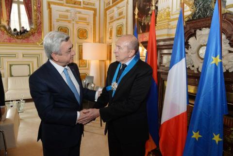 President Sargsyan meets with Lyon Mayor Gérard Collomb