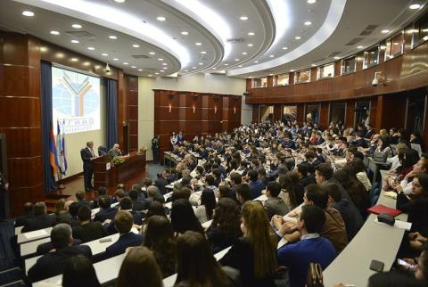 Armenia needs good specialists and organizers, says President Sargsyan