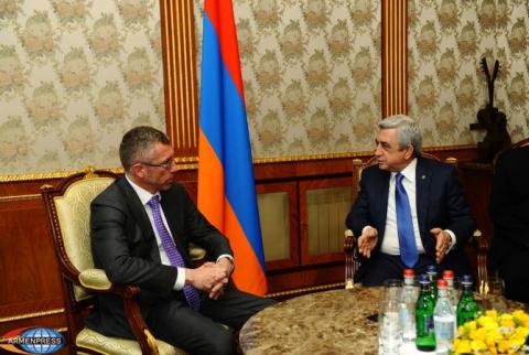 Серж Саргсян высоко ценит взвешенную роль ЕС в проблеме  НК