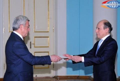 Peruvian Ambassador presents credentials to President Sargsyan 