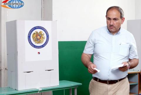 Opposition MP Nikol Pashinyan casts vote in Yerevan City Council election, ‘people are the judge’ 