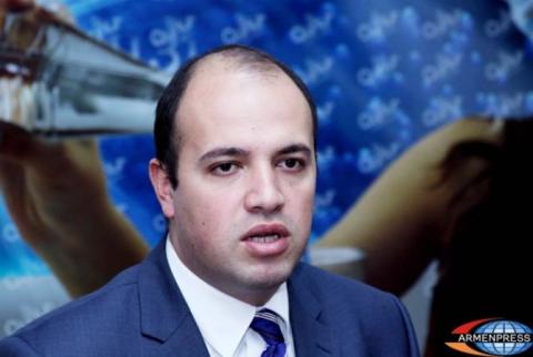 Azerbaijan can’t launch war with its troublesome and messy military, says political scientist 