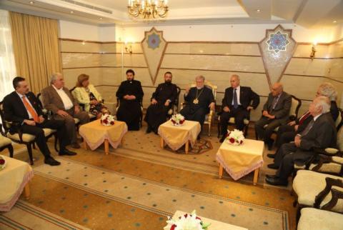 Catholicos Aram I meets with Kuwait’s Armenian community 
