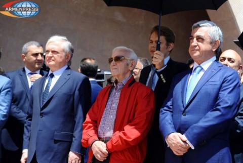 Charles Aznavour and his son Nicolas announce establishment of interactive museum in Yerevan