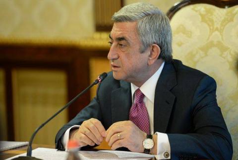 President Sargsyan addresses congratulatory message on Constitution Day