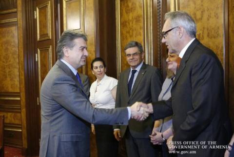 PM Karapetyan hosts EU Ambassadors accredited in Armenia