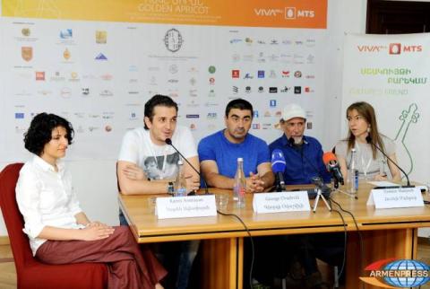 «Խիբուլա» ֆիլմը պատմում է 20-րդ դարի Վրաստանի քաղաքական իրադարձությունների մասին