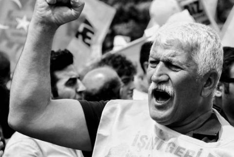 محمود كونوك -من الأصل الأرمني- المناضل من أجل اعتراف تركيا بالإبادة الأرمنية والباحث عن العدالة في شوارع أنقرة