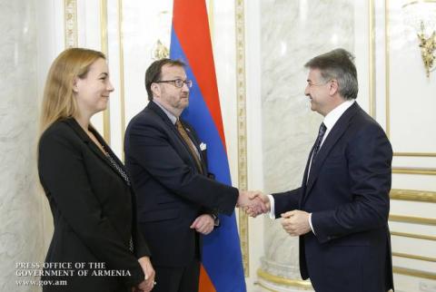 Armenian PM, US Ambassador discuss bilateral mutual cooperation