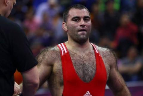 Борец Георгий Кетуев стартовал на  ЧМ с победой