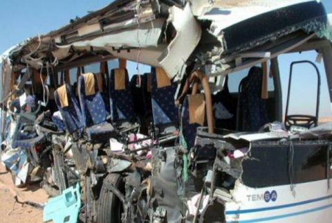 В Иране перевернулся автобус со школьницами, есть погибшие