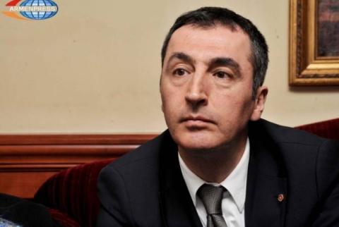 Cem Özdemir awarded with Mkhitar Gosh medal