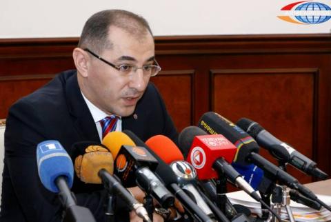 Conservative behavior is necessary for attracting new loans, says finance minister