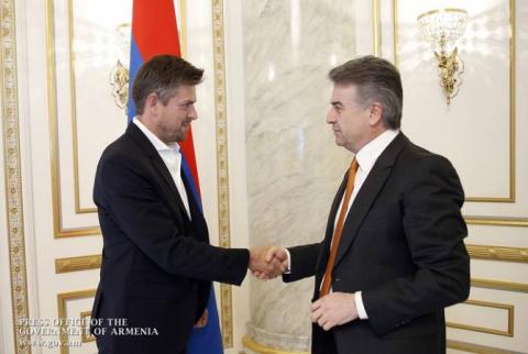 Armenian PM receives Nextury Ventures company chairman Ilya Laurs