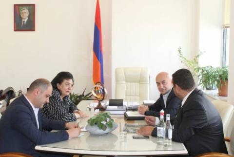 Հրանուշ Հակոբյանն ընդունել է ՀԲԸՄ կենտրոնական վարչական ժողովի անդամներին