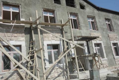 Armenian philanthropist donates half a billion drams to village in Artsakh