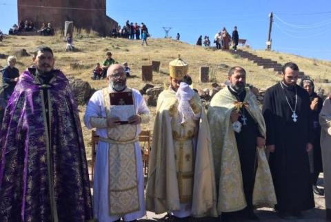  Հույսով ու հավատով.  Լմբատավանք է բերվել Սուրբ Ստեփանոսի մասունքը 