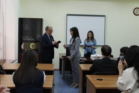 Արդարադատության ակադեմիայում դիպլոմներ են հանձնվել դատավորի թեկնածու շրջանավերտներին