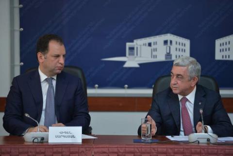 “Impossible to pull trigger with one hand, negotiate with the other”, President Sargsyan on NK conflict 