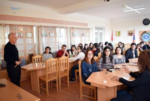  Արցախը պետք է աշխատի այն կառույցների հետ, որոնք կողմ են ազգերի ինքնորոշմանը. իսպանաբնակ փորձագետ
