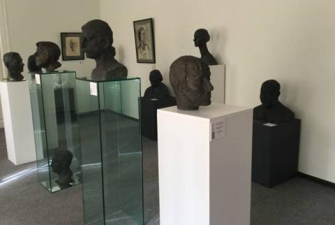 «Մարիամ և Երանուհի Ասլամազյան քույրերի» պատկերասրահում  այսուհետ  կգործի Նիկողայոս Նիկողոսյանի անունը կրող ցուցասրահը