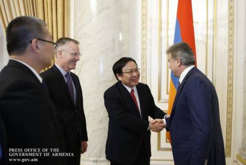 Armenian Premier receives delegation of ADB’s Vice President