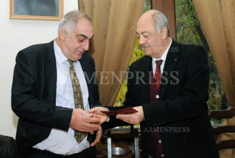 Արձակագիր Էդուարդ Խաչիկյանը գրողների ընկերակցությամբ նշել է  ծննդյան 60-ամյակը 