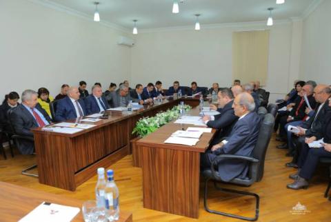 Արցախի ԱԺ մշտական հանձնաժողովներում քննարկվել են տարածքային կառավարման կառույցների ֆինանսավորման հարցերը