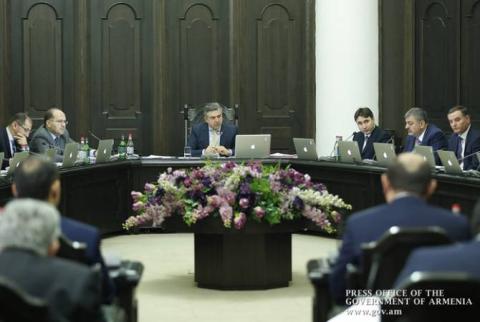 Премьер-министр Армении Карен Карапетян поручил декриминализовать  экономические преступления с низкой степенью общественной угрозы 