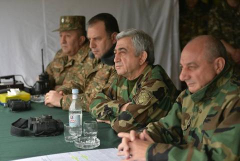 Мовсес Акопян считает проведенные в Арцахе военные учения  сводной группировки войск  удавшимися и удовлетворительными